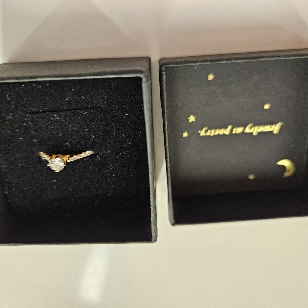 18k Rose Gold Diamond Engagement Ring .333c - Picture 11 of 12